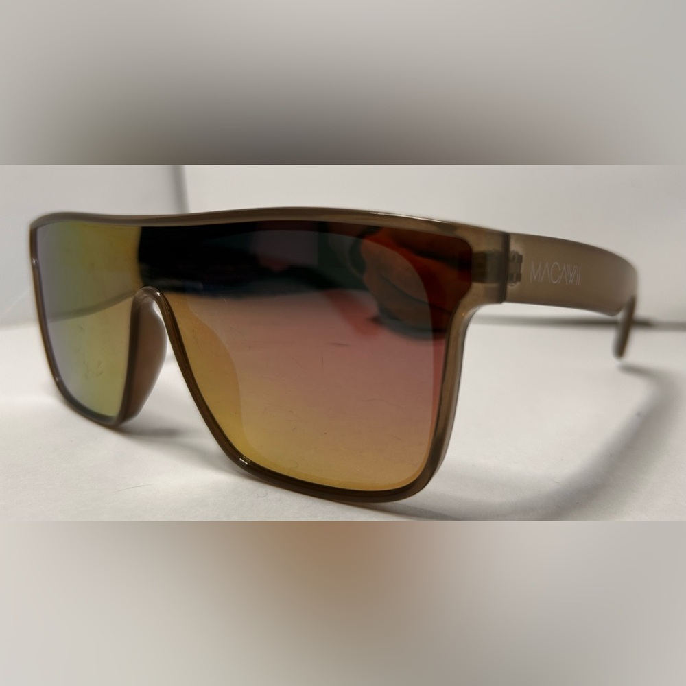 MACAWII Sunglasses. Unisex.Some Small Blemishes On The Lens But Good Sunglasses
